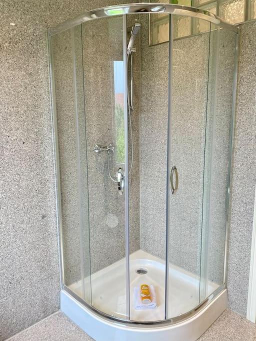 Cozy, Neu, Modern Apartment Bamberg Eksteriør bilde